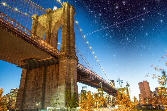 Fototapeta Wonderful night over Brooklyn Bridge, New York City
