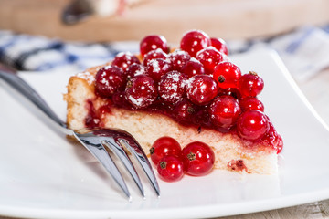 Small Red Currant Cupcake