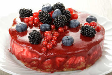 Torta ai frutti di bosco
