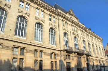 Fototapeta na wymiar Le Palais des ducs de Bourgogne de Dijon