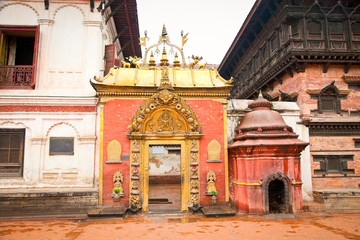 Fototapeta premium Golden gate on Taleju Chowk on Durbar Square in Bhaktapur , Nepa