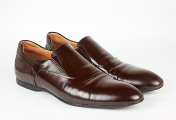 MEN'S DARK BROWN SHOES