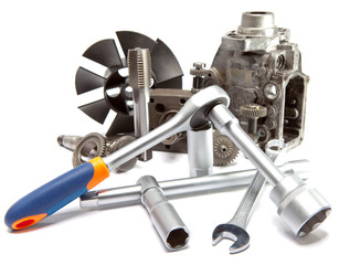 the part of car high pressure pump and the tool for repair 