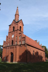 Fototapeta premium Dorfkirche von Quitzöbel in der Prignitz