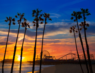 Obraz premium Santa Monica California zachód słońca na kole Pier Ferrys