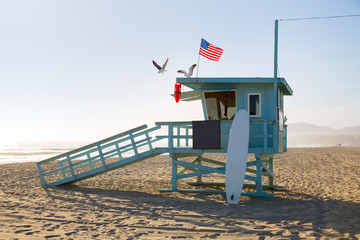 Naklejka premium Santa Monica beach lifeguard tower in California