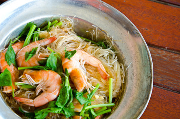 Baked shrimp vermicelli.