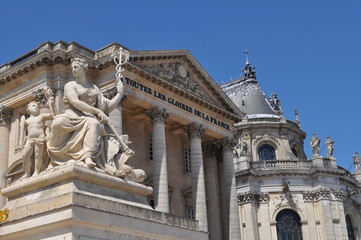 Fototapeta na wymiar Skrzydło, Gabriel i Kaplica Versailles