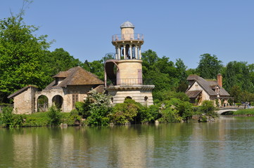 Hameau de la reine, château de Versailles : tour de marlborough © ladybird