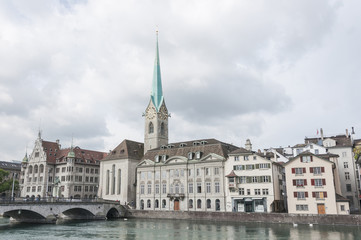 Zürich, historische Altstadt an der Limmat, Fraumünster, Schweiz