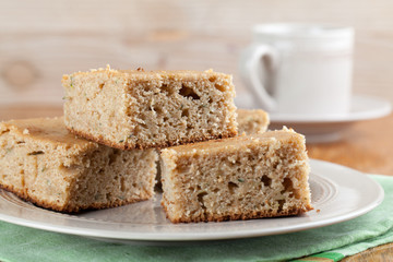 Spelt zucchini cake