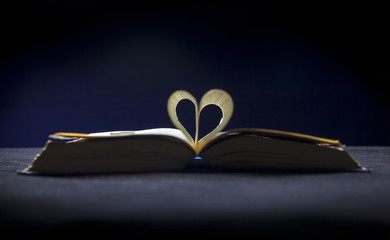 Open Book © Duncan Andison