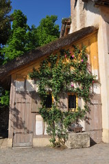 Fototapeta na wymiar Ferme du hameau de la reine, château de Versailles