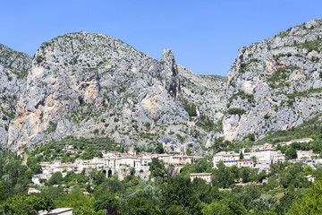 Fototapeta na wymiar Moustiers Ste Marie, Provence