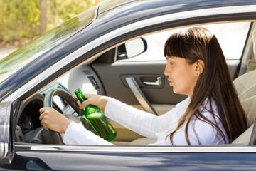 Naklejka premium Dangerous driving