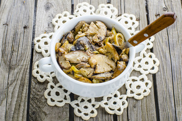 stewed mushrooms in sour cream