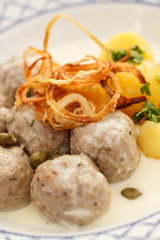 meatballs with potatoes