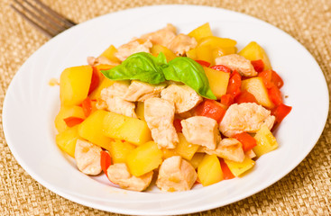 chicken breast with potatoes and peppers
