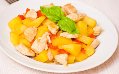 chicken breast with potatoes and peppers