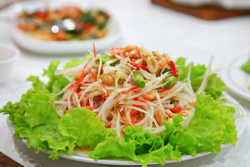 Green papaya salad