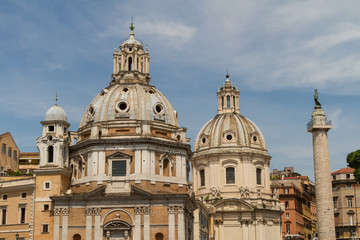 Fototapeta na wymiar Kościół Najświętszego Imienia Maryi w Forum Trajana i Santa MA
