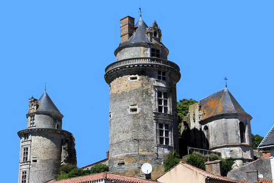 Ch&acirc;teau d'Apremont (Vend&eacute;e)
