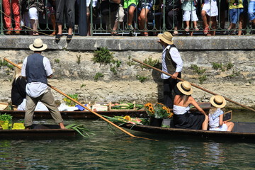 Marché flottant