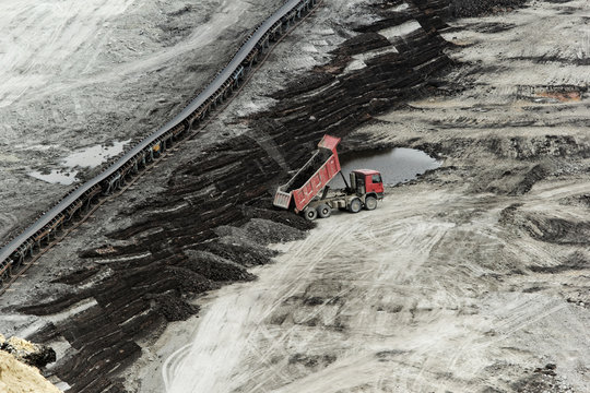 Coal mining in an open pit