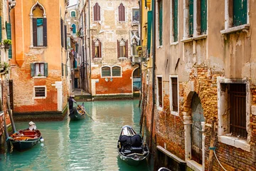 Kanal in Venedig © sborisov