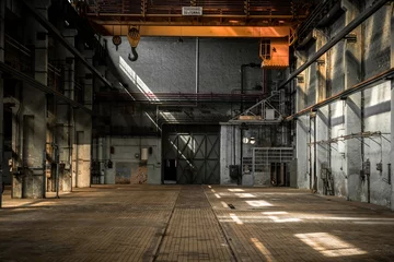 Foto auf Acrylglas Alte verlassene Gebäude Industrielles Interieur einer alten Fabrik