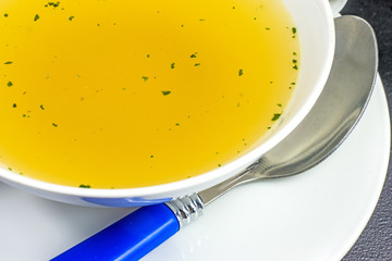 Hühnersuppe