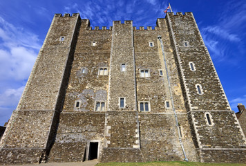 Castle on the hill above Dover, United Kingdom (UK) © Fulcanelli