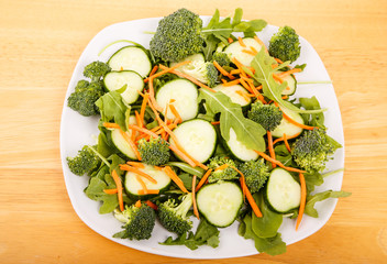 Arugula Salad with Cucumber and Carrots