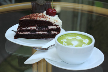 Green tea and cake