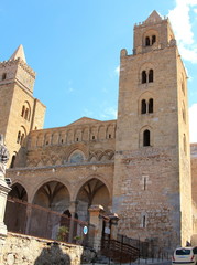 Fototapeta na wymiar Katedra w Cefalu, zewnętrzny