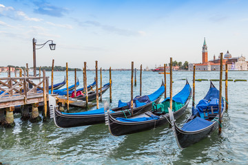 Obraz na płótnie Canvas gondola boats in Venice, Italy