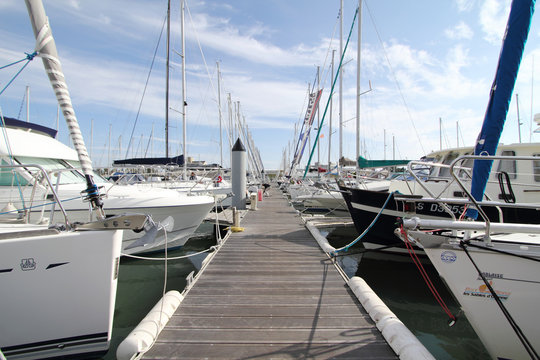 Fototapeta Ponton d'amarrage (Port Olona - Les Sables d'Olonne)
