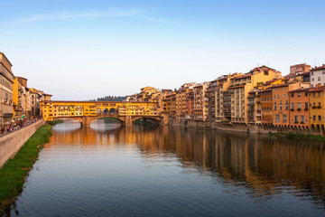 Fototapeta na wymiar Arno River and Ponte Vecchio in Florence