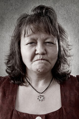 Bitterböse, zornige Frau