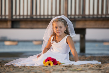 Fototapeta premium small bride