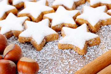 Zimtsterne - Cinnamon biscuits