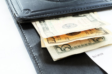 check with the surrender or the tip on the table in a cafe