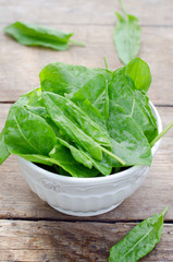 Fresh spinach in a bowl