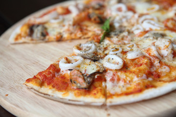pizza seafood