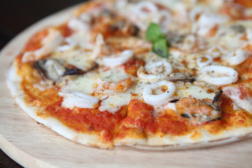 pizza seafood