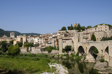 Fototapeta na wymiar Besalu medieval village, Catalonia, Spain