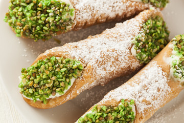 Fresh Homemade Traditional Cannoli