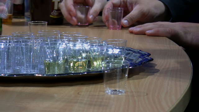 Drink presentation and sampling