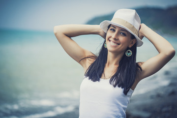 portret of cute woman at the beach © Dmytro Titov