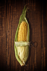 Ear of corn opening